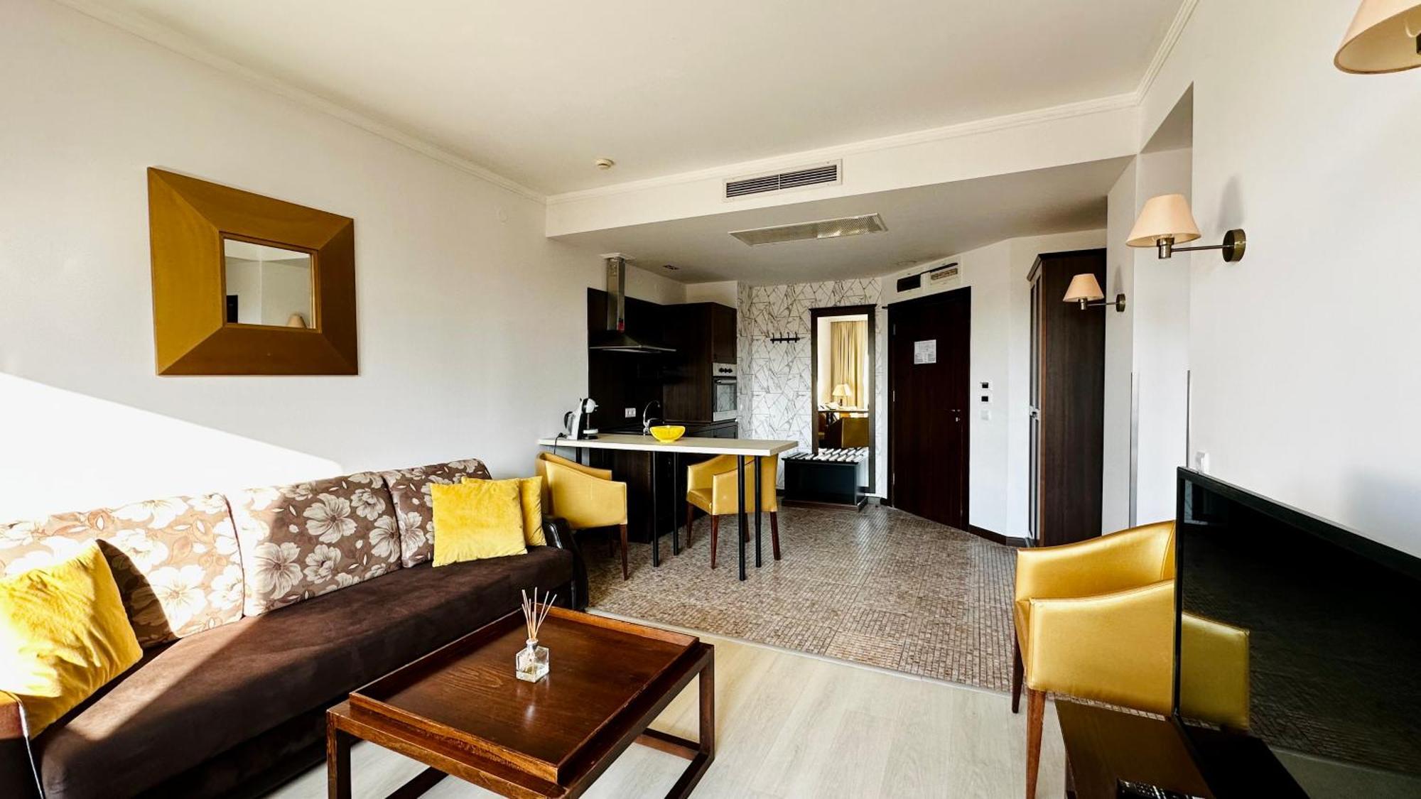 Royal Beach - Modern & Private Apartments In Center Slantchev Briag Extérieur photo